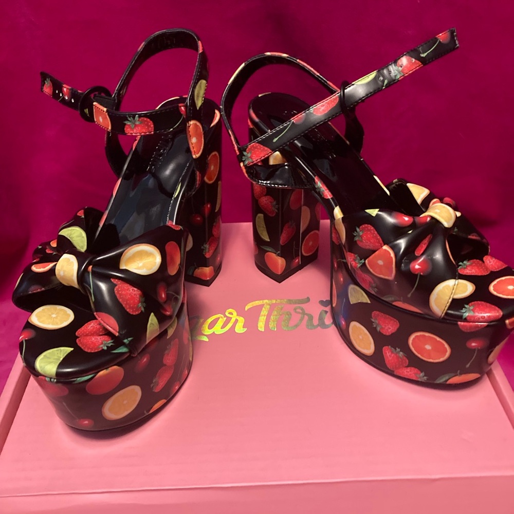 Sugar Thrillz Fruit Salad Heel Size 8